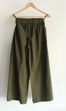Load image into Gallery viewer, Moss olive double pleat pants