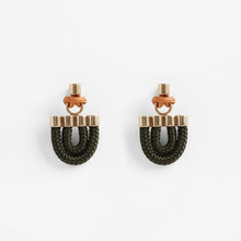 Load image into Gallery viewer, Lionhart Earrings